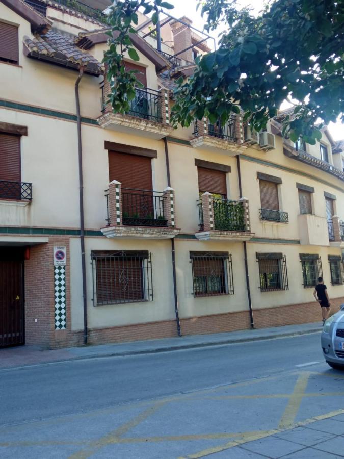 Piso Bonito Y Tranquilo Apartment Monachil Bagian luar foto